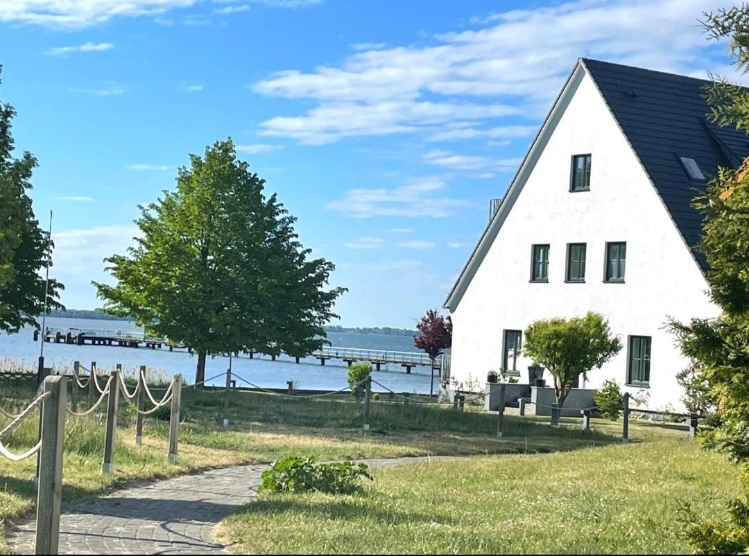 App 8O Grosser Tag Am Meer Mit Wasserblick Дранске Экстерьер фото